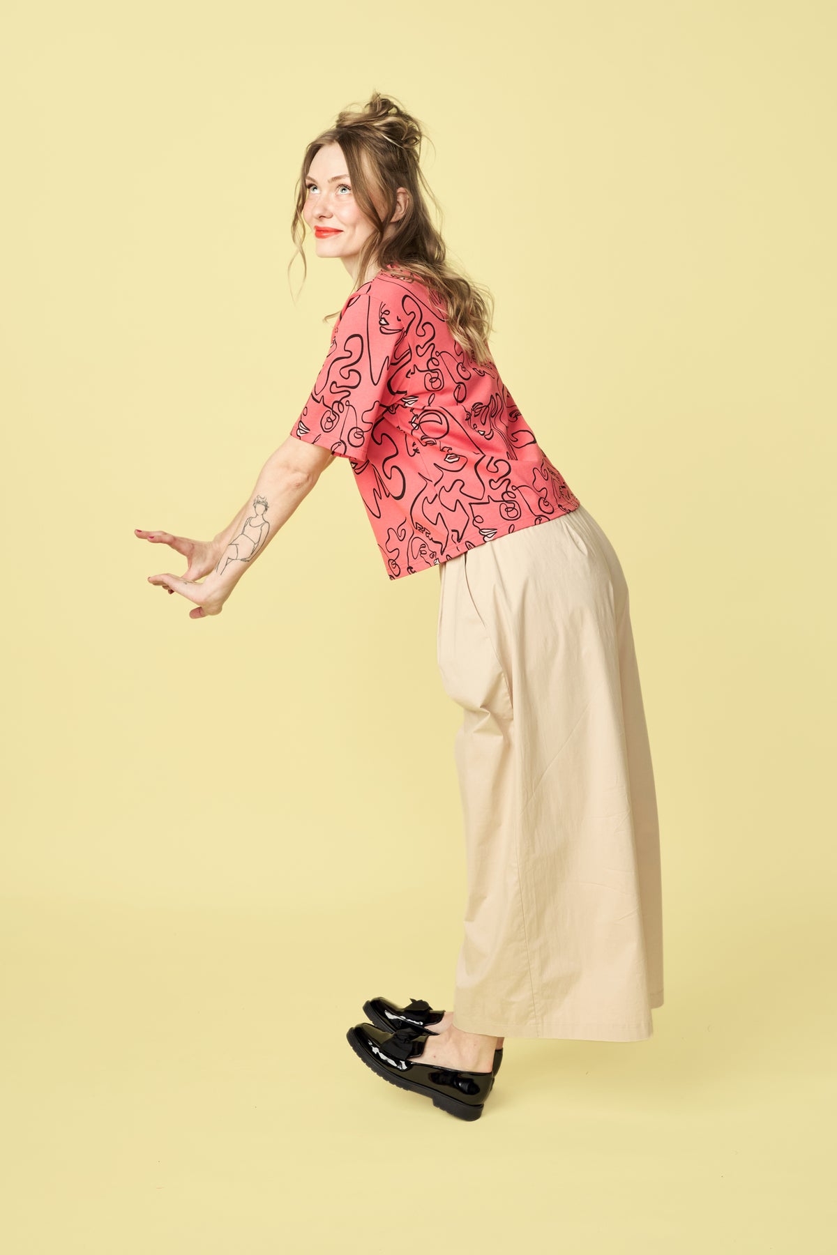 T-SHIRT, Lipstick, Coral Red