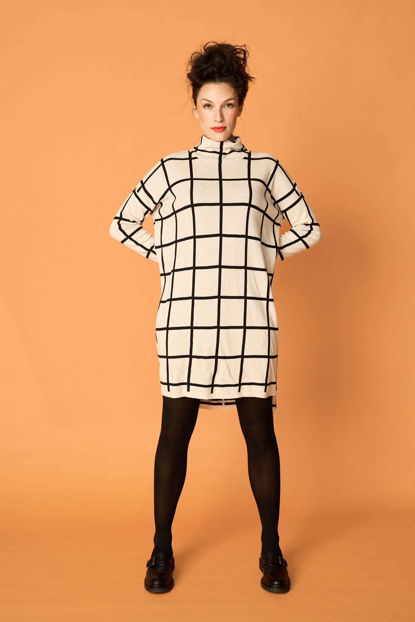 KNIT COSY -mekko, Giant Grid
